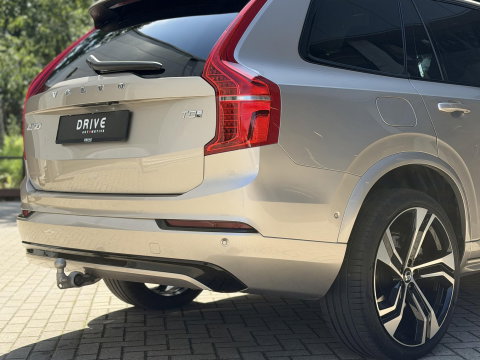 Volvo XC90 2.0 T8 Plug-in hybrid AWD Plus Dark 7P|B&W|360CAM|Pilot Assist|Trekhaak|22"