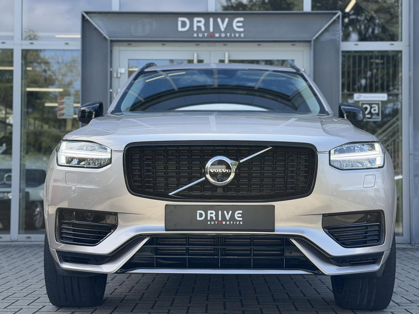 Volvo XC90 2.0 T8 Plug-in hybrid AWD Plus Dark 7P|B&W|360CAM|Pilot Assist|Trekhaak|22"