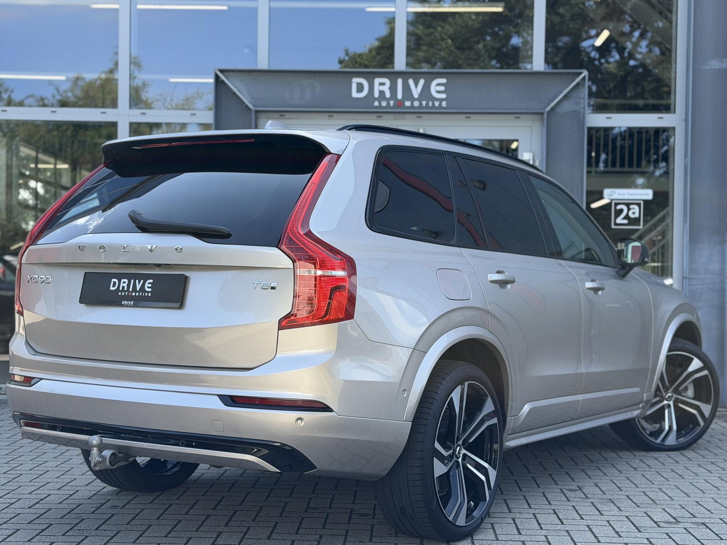Volvo XC90 2.0 T8 Plug-in hybrid AWD Plus Dark 7P|B&W|360CAM|Pilot Assist|Trekhaak|22"