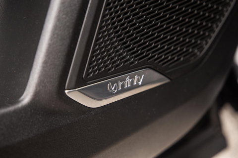 Lynk & Co 01 1.5 BLACK LINE / PANORAMA DAK / 360 CAMERA / CARPLAY / STOELVERWARMING