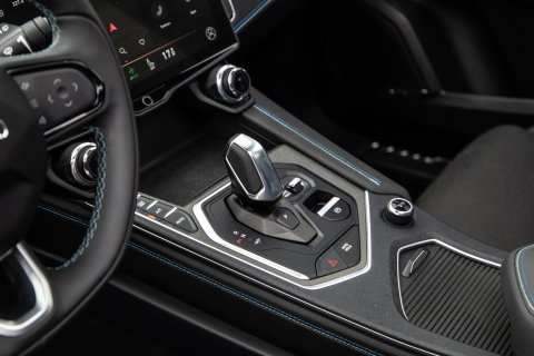 Lynk & Co 01 1.5 BLACK LINE / PANORAMA DAK / 360 CAMERA / CARPLAY / STOELVERWARMING