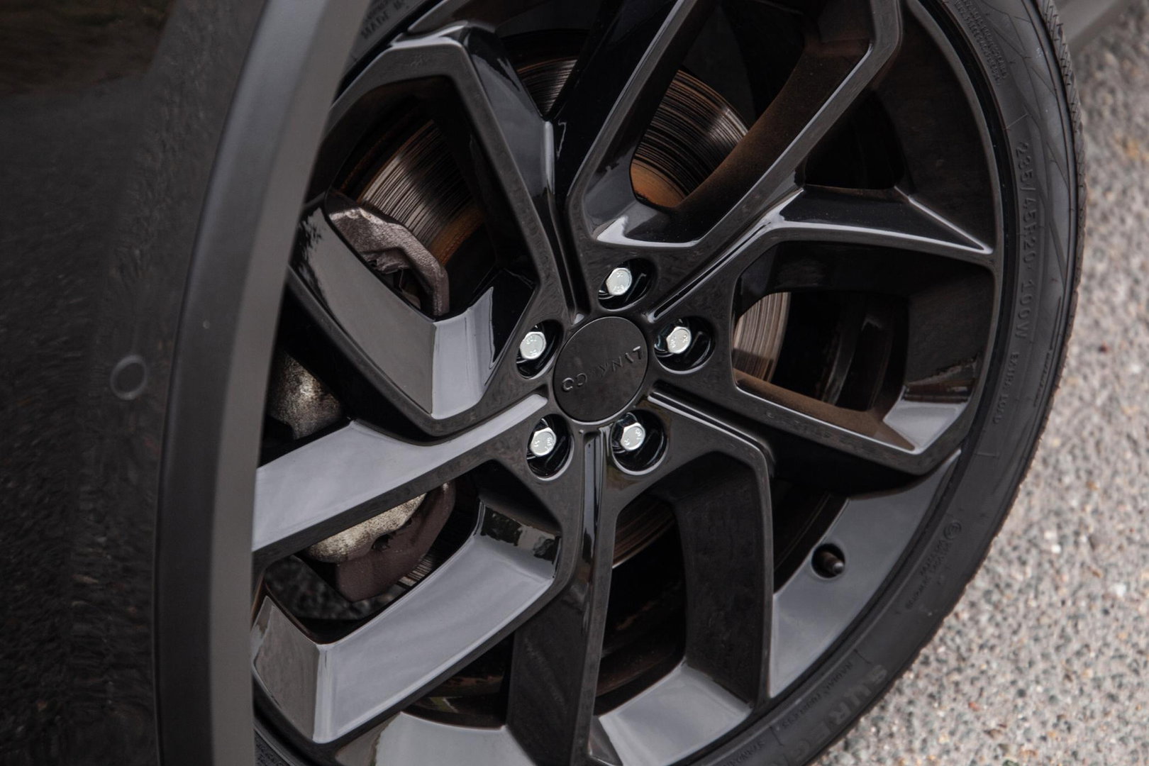 Lynk & Co 01 1.5 BLACK LINE / PANORAMA DAK / 360 CAMERA / CARPLAY / STOELVERWARMING