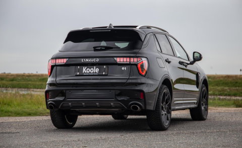 Lynk & Co 01 1.5 BLACK LINE / PANORAMA DAK / 360 CAMERA / CARPLAY / STOELVERWARMING