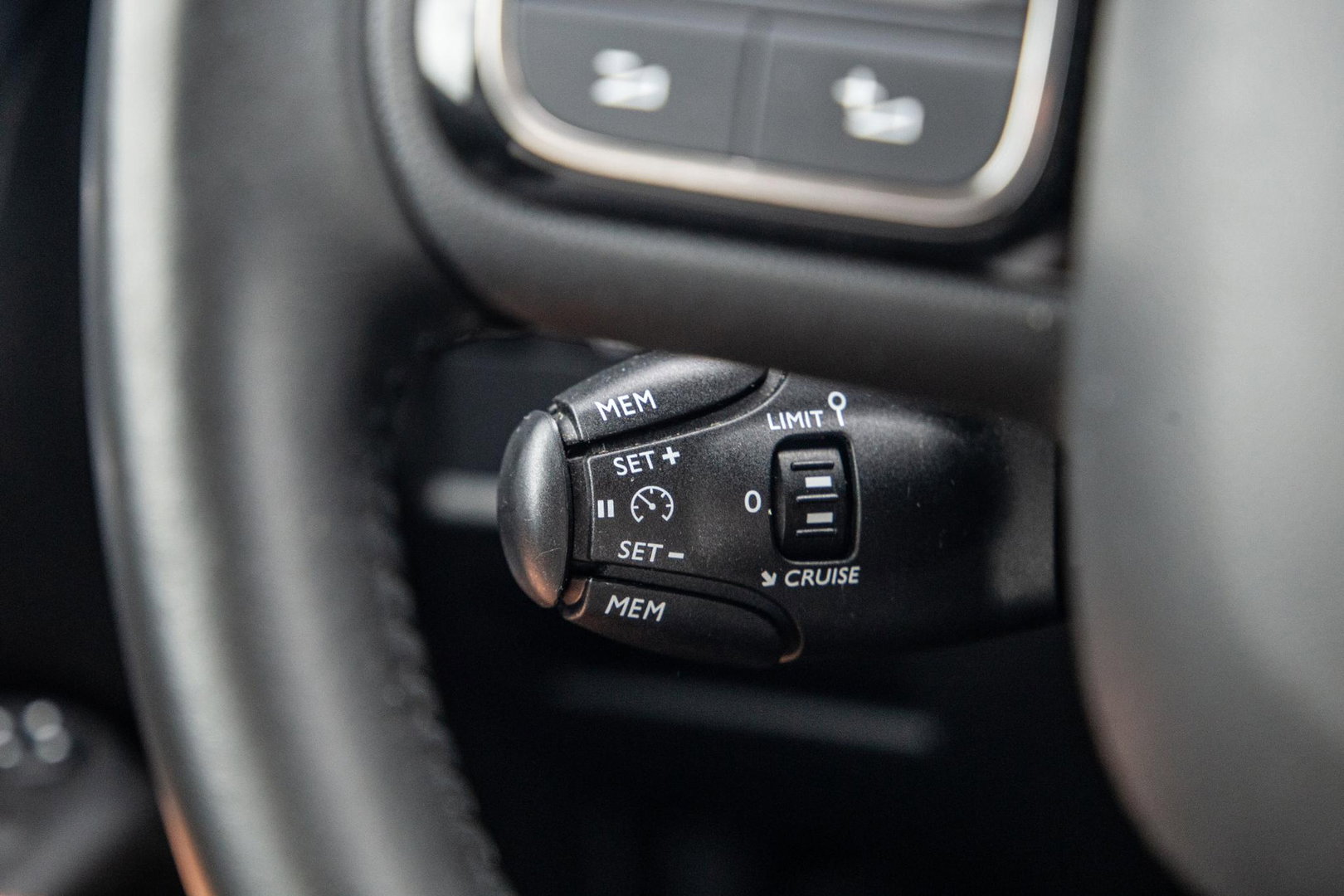 Citroën C5 Aircross 1.6 Plug-in Hybrid 225 Shine AIRCO / CRUISE CONTROLE / CARPLAY / DEALER ONDERHOUDEN / PHEV