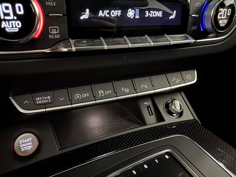 Audi SQ5 3.0 TFSI SQ5 Quattro Pano RS Seats Luchtvering B&O Massage