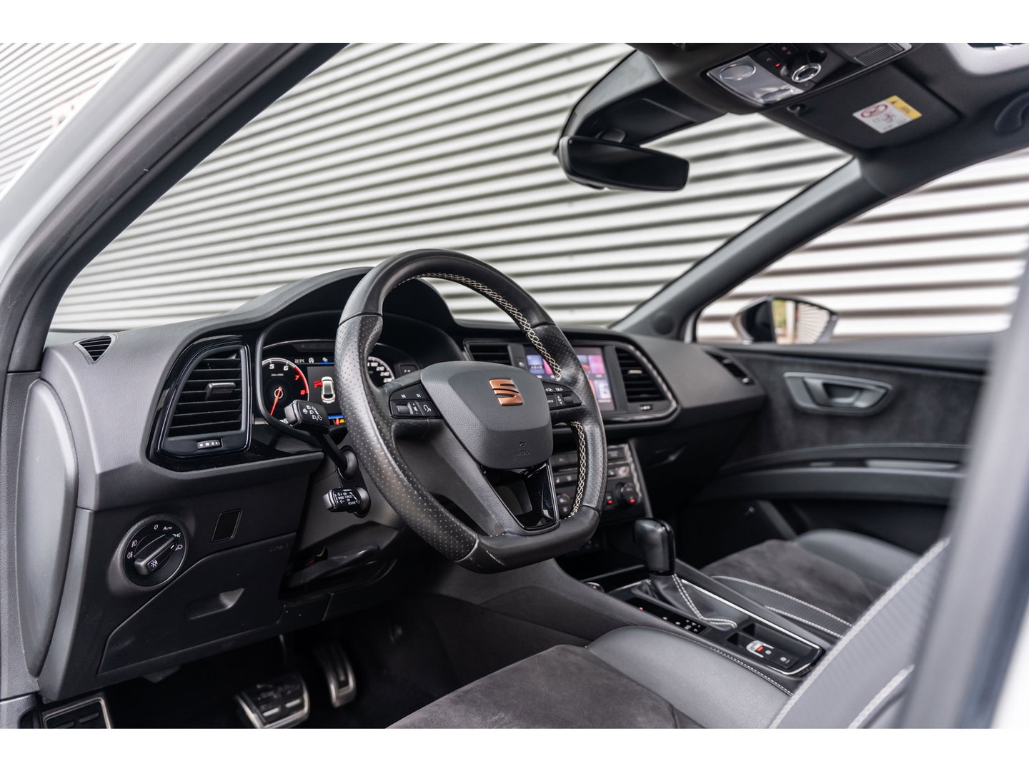 SEAT Leon 2.0 TSI CUPRA PANO BEATS VIRTUAL KEYLESS CAMERA
