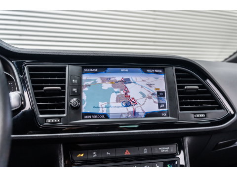 SEAT Leon 2.0 TSI CUPRA PANO BEATS VIRTUAL KEYLESS CAMERA