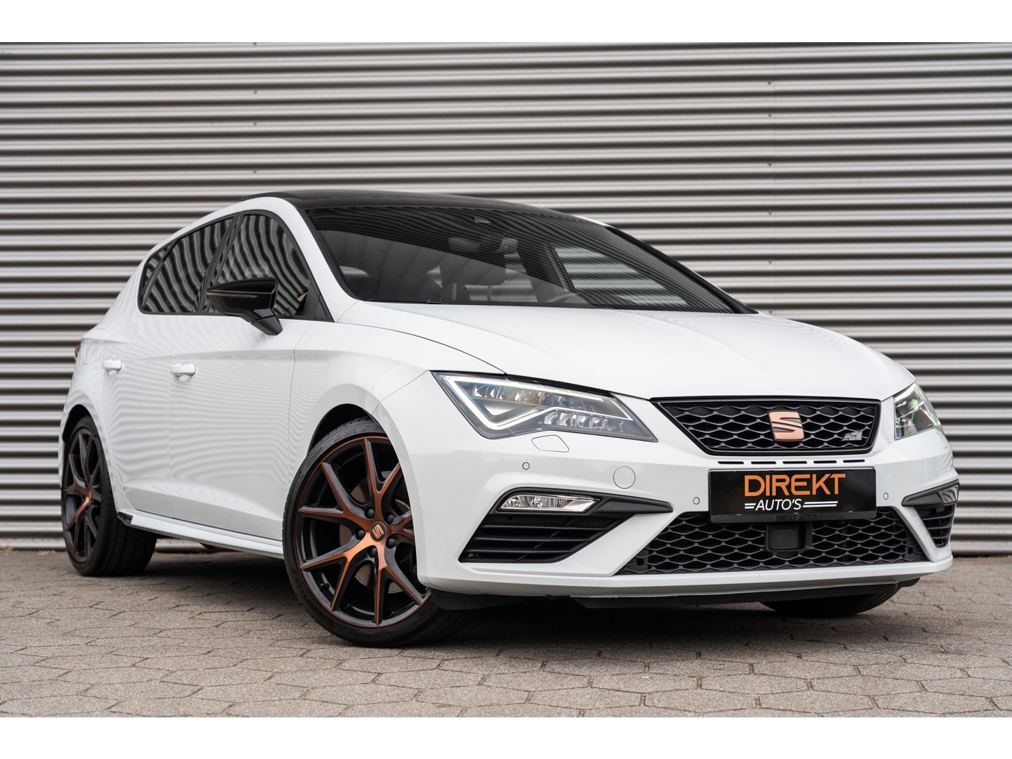 SEAT Leon 2.0 TSI CUPRA PANO BEATS VIRTUAL KEYLESS CAMERA