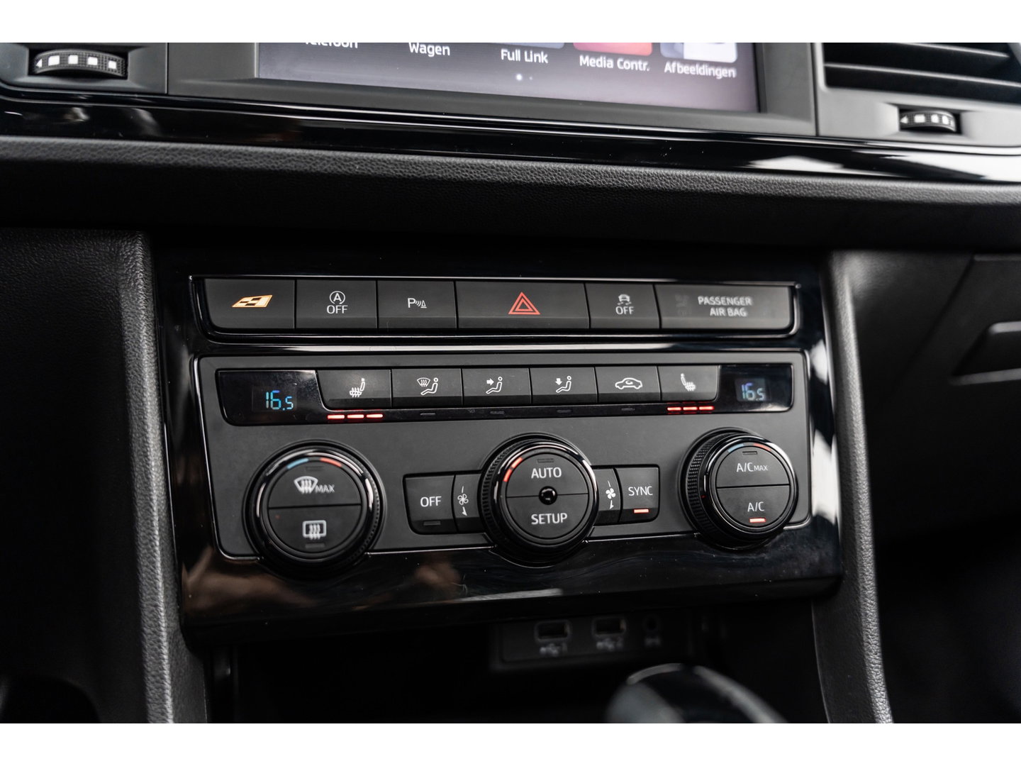 SEAT Leon 2.0 TSI CUPRA PANO BEATS VIRTUAL KEYLESS CAMERA