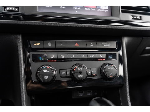 SEAT Leon 2.0 TSI CUPRA PANO BEATS VIRTUAL KEYLESS CAMERA
