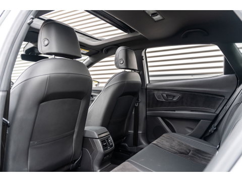 SEAT Leon 2.0 TSI CUPRA PANO BEATS VIRTUAL KEYLESS CAMERA