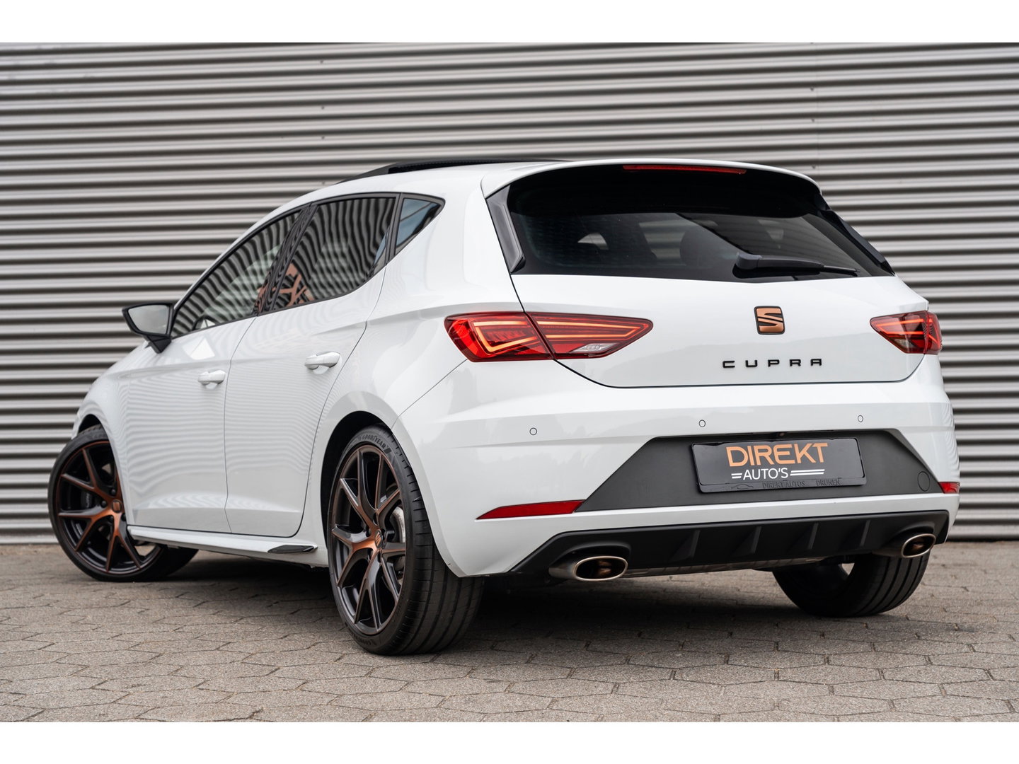 SEAT Leon 2.0 TSI CUPRA PANO BEATS VIRTUAL KEYLESS CAMERA