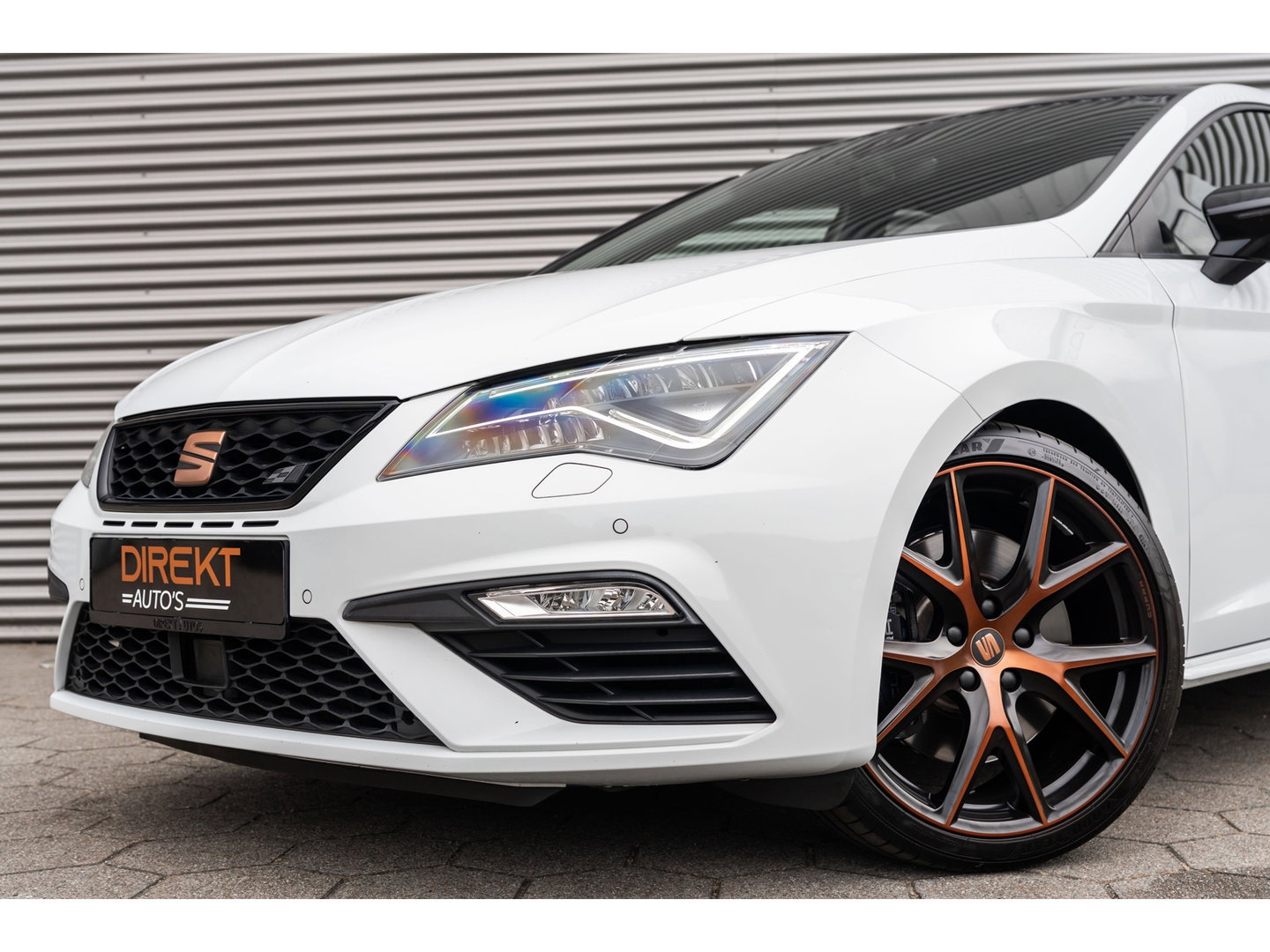 SEAT Leon 2.0 TSI CUPRA PANO BEATS VIRTUAL KEYLESS CAMERA
