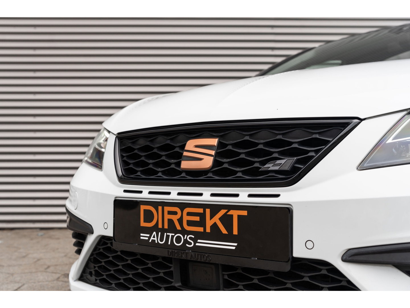 SEAT Leon 2.0 TSI CUPRA PANO BEATS VIRTUAL KEYLESS CAMERA