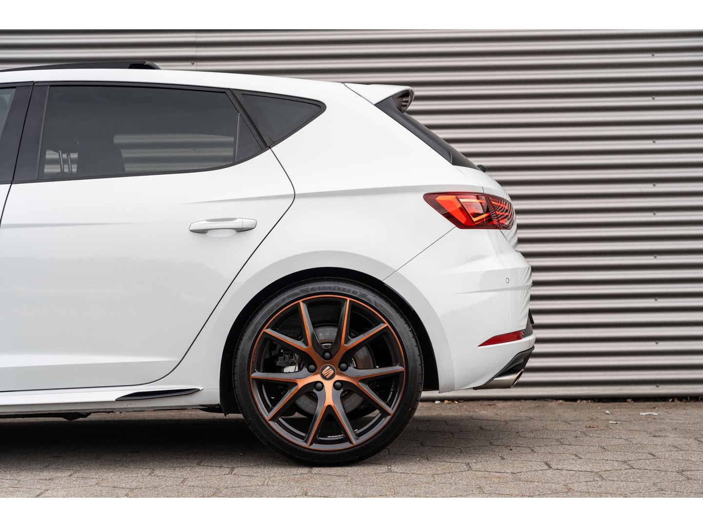 SEAT Leon 2.0 TSI CUPRA PANO BEATS VIRTUAL KEYLESS CAMERA