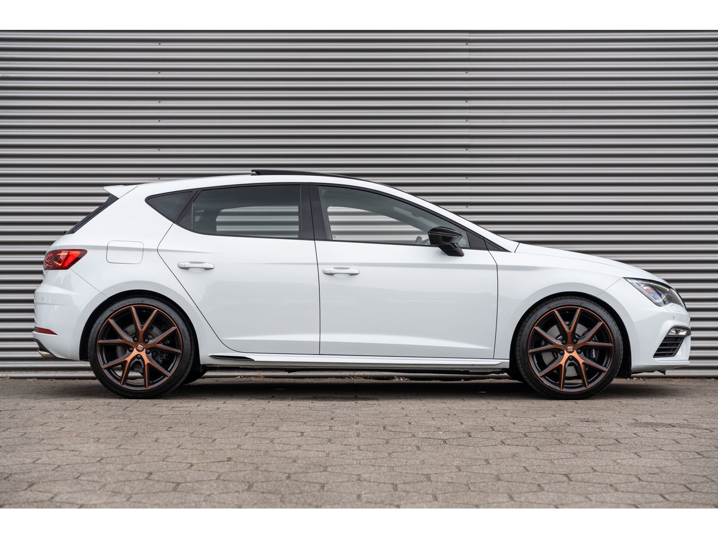 SEAT Leon 2.0 TSI CUPRA PANO BEATS VIRTUAL KEYLESS CAMERA