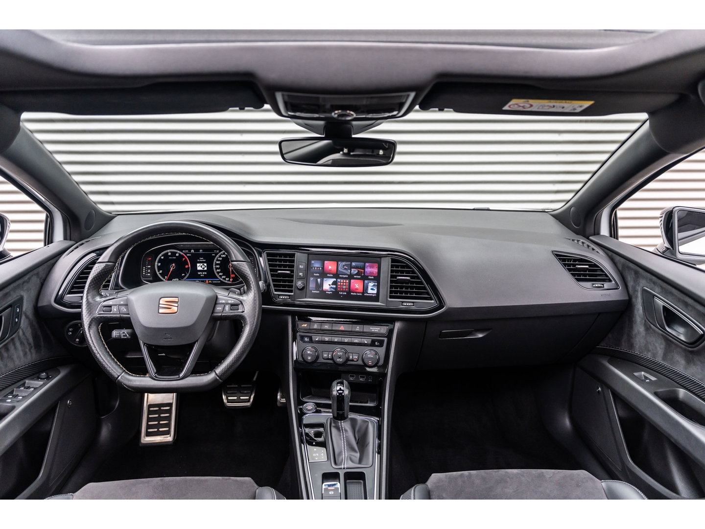 SEAT Leon 2.0 TSI CUPRA PANO BEATS VIRTUAL KEYLESS CAMERA