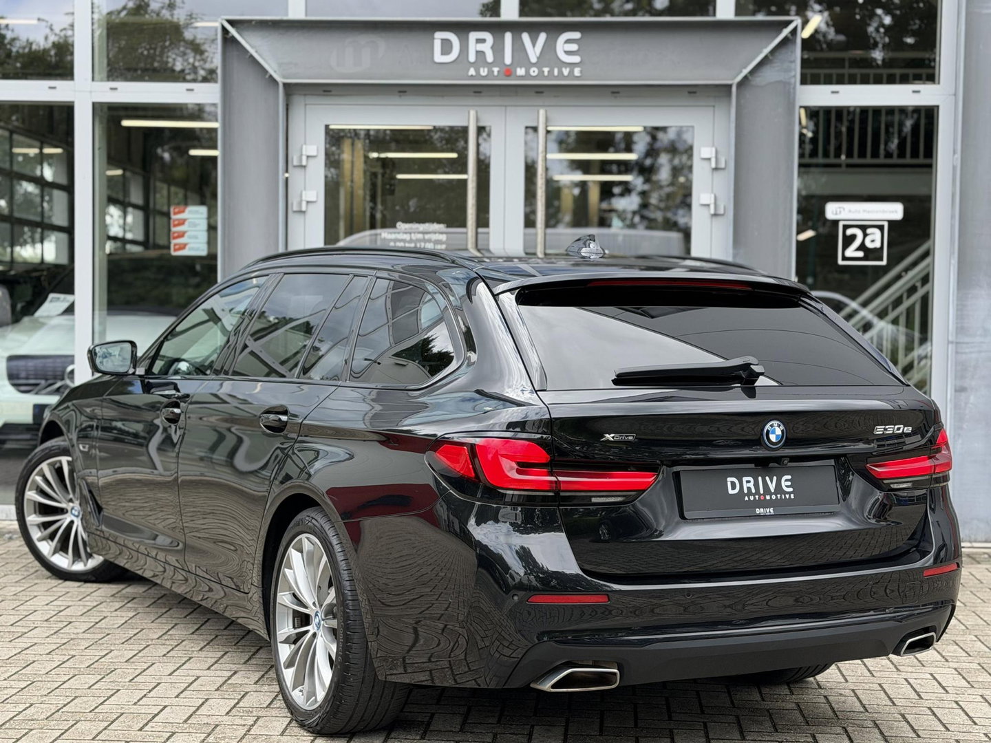 BMW 5 Serie Touring 530e xDrive Bus Ed. Plus |Pano|H/K|4W Steering|CoPilot|HUD|Laser