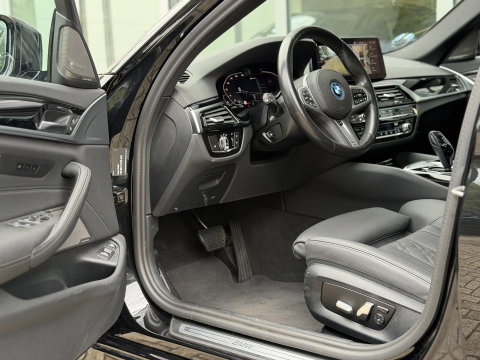 BMW 5 Serie Touring 530e xDrive Bus Ed. Plus |Pano|H/K|4W Steering|CoPilot|HUD|Laser
