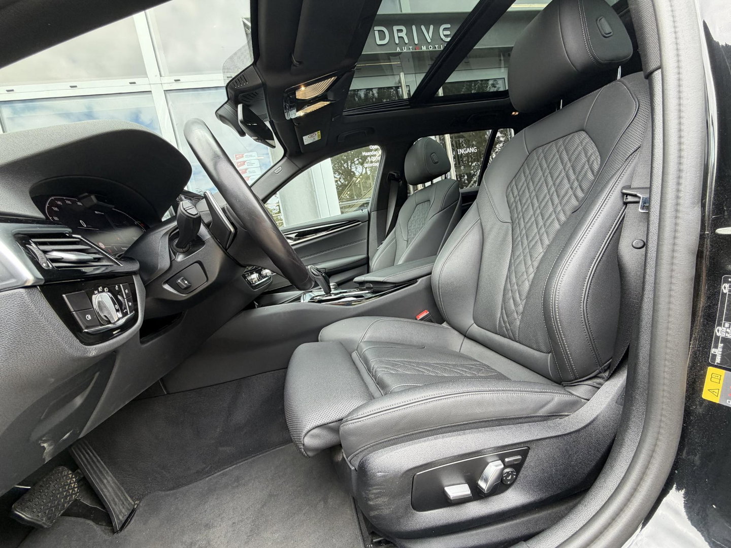 BMW 5 Serie Touring 530e xDrive Bus Ed. Plus |Pano|H/K|4W Steering|CoPilot|HUD|Laser