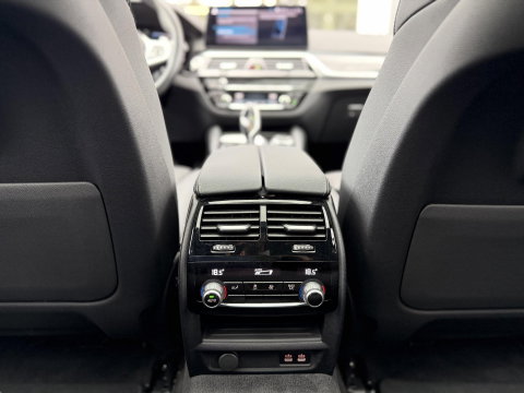 BMW 5 Serie Touring 530e xDrive Bus Ed. Plus |Pano|H/K|4W Steering|CoPilot|HUD|Laser