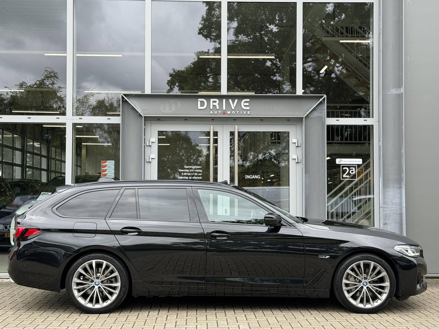 BMW 5 Serie Touring 530e xDrive Bus Ed. Plus |Pano|H/K|4W Steering|CoPilot|HUD|Laser