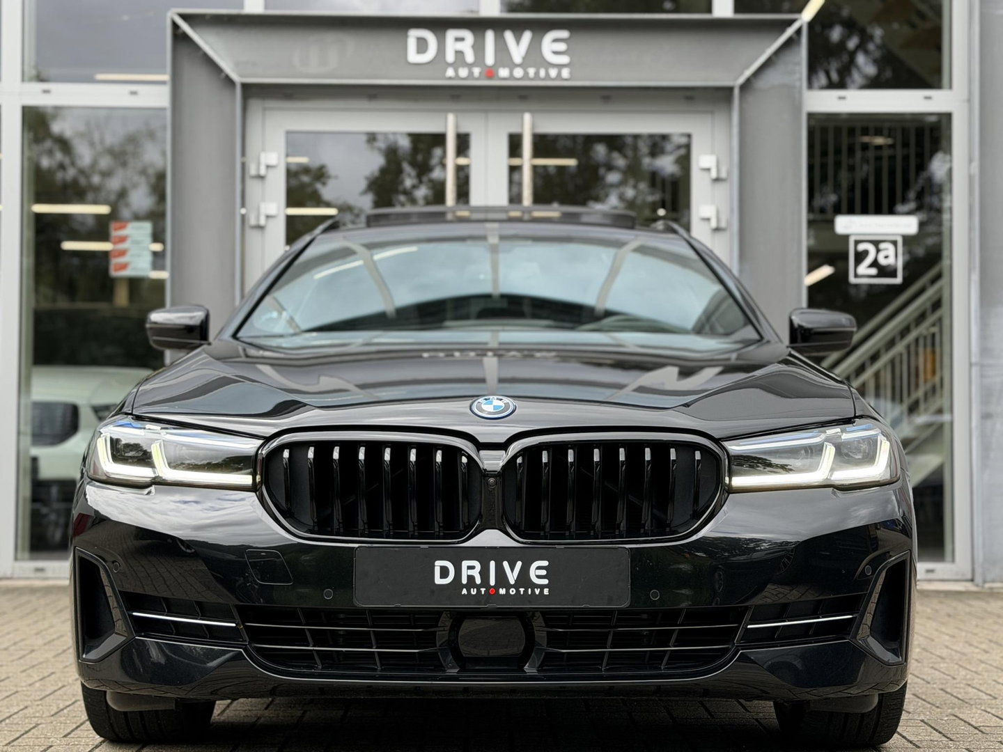 BMW 5 Serie Touring 530e xDrive Bus Ed. Plus |Pano|H/K|4W Steering|CoPilot|HUD|Laser