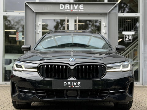 BMW 5 Serie Touring 530e xDrive Bus Ed. Plus |Pano|H/K|4W Steering|CoPilot|HUD|Laser