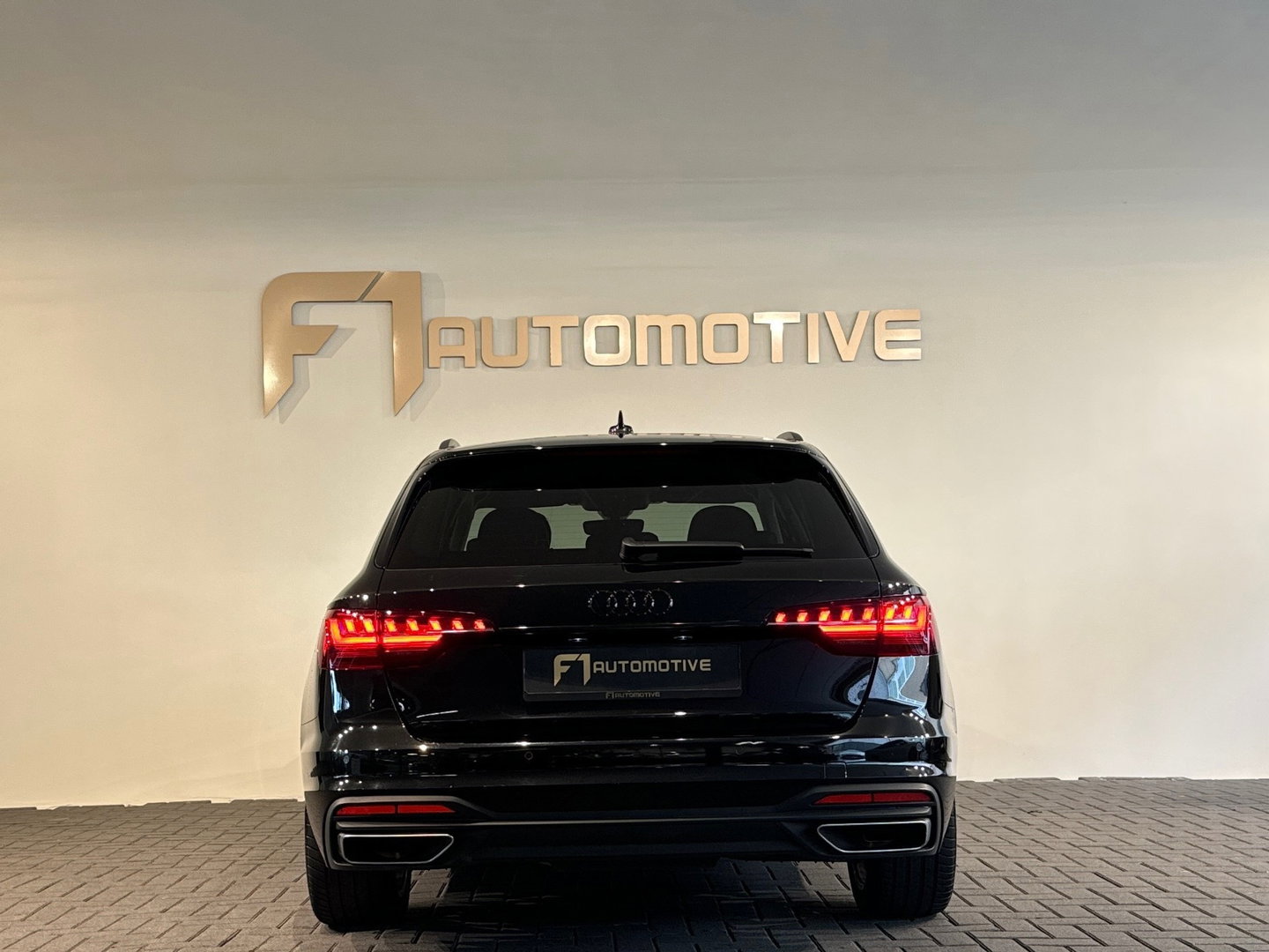 Audi A4 AVANT 35 TFSI Launch edition Sport Leer|Keyless|Carplay