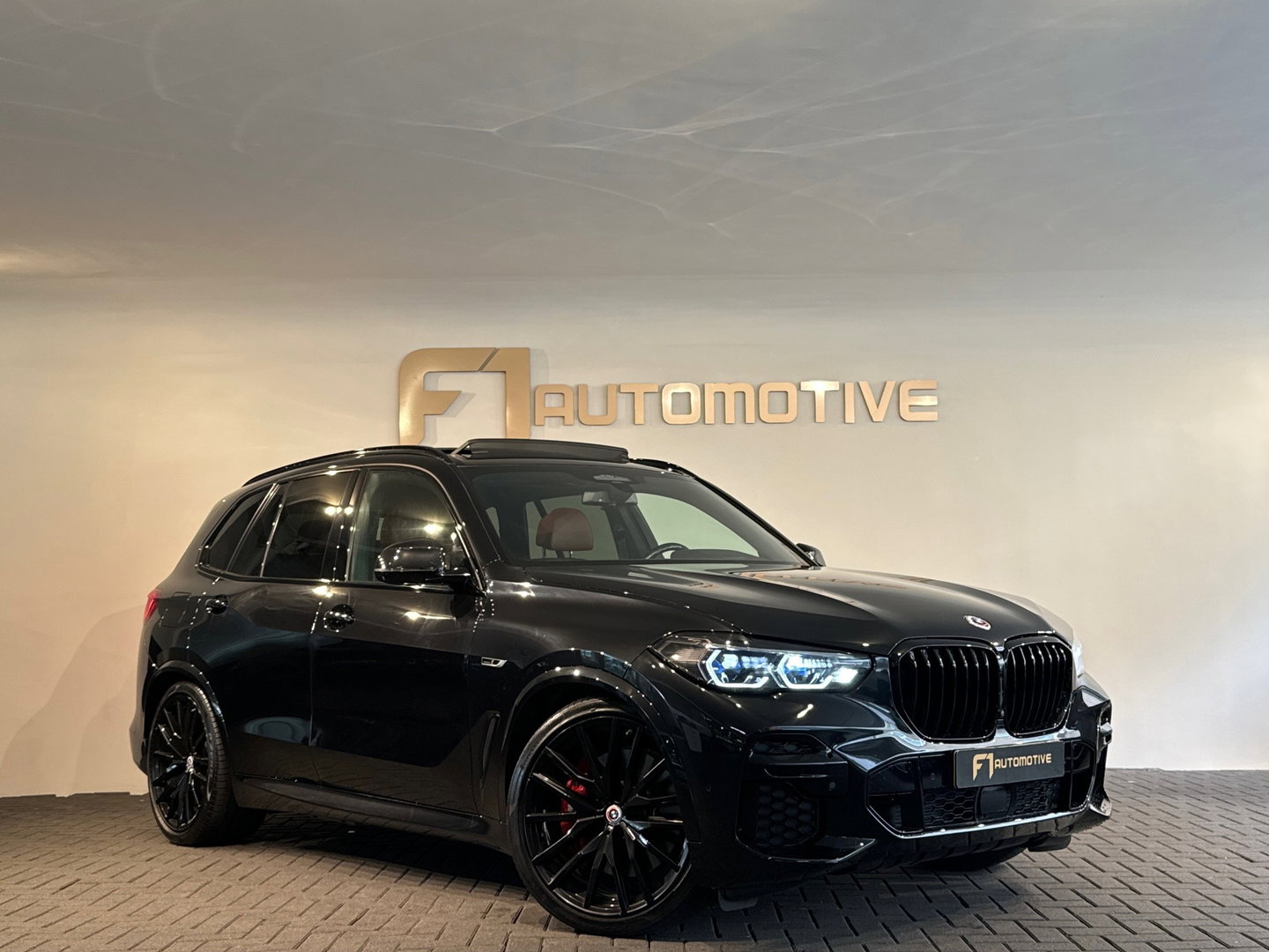 BMW X5 XDrive45e High Executive M Sport Pano|Trekhaak|4W-besturing