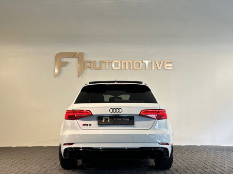 Audi RS3 Sportback 2.5 TFSI quattro Pano|Keyless|B&O|RS Seat|Camera