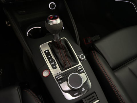 Audi RS3 Sportback 2.5 TFSI quattro Pano|Keyless|B&O|RS Seat|Camera
