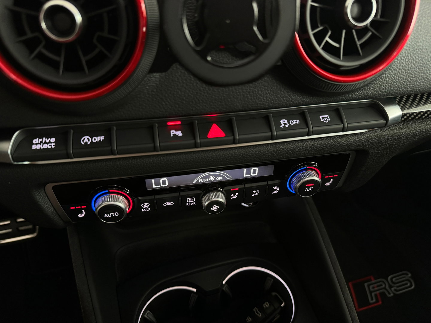 Audi RS3 Sportback 2.5 TFSI quattro Pano|Keyless|B&O|RS Seat|Camera
