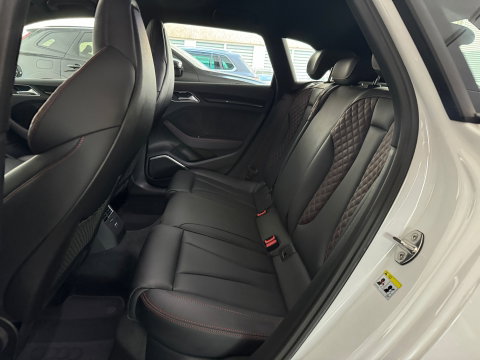 Audi RS3 Sportback 2.5 TFSI quattro Pano|Keyless|B&O|RS Seat|Camera