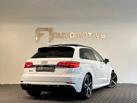 Audi RS3 Sportback 2.5 TFSI quattro Pano|Keyless|B&O|RS Seat|Camera