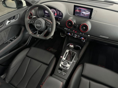 Audi RS3 Sportback 2.5 TFSI quattro Pano|Keyless|B&O|RS Seat|Camera