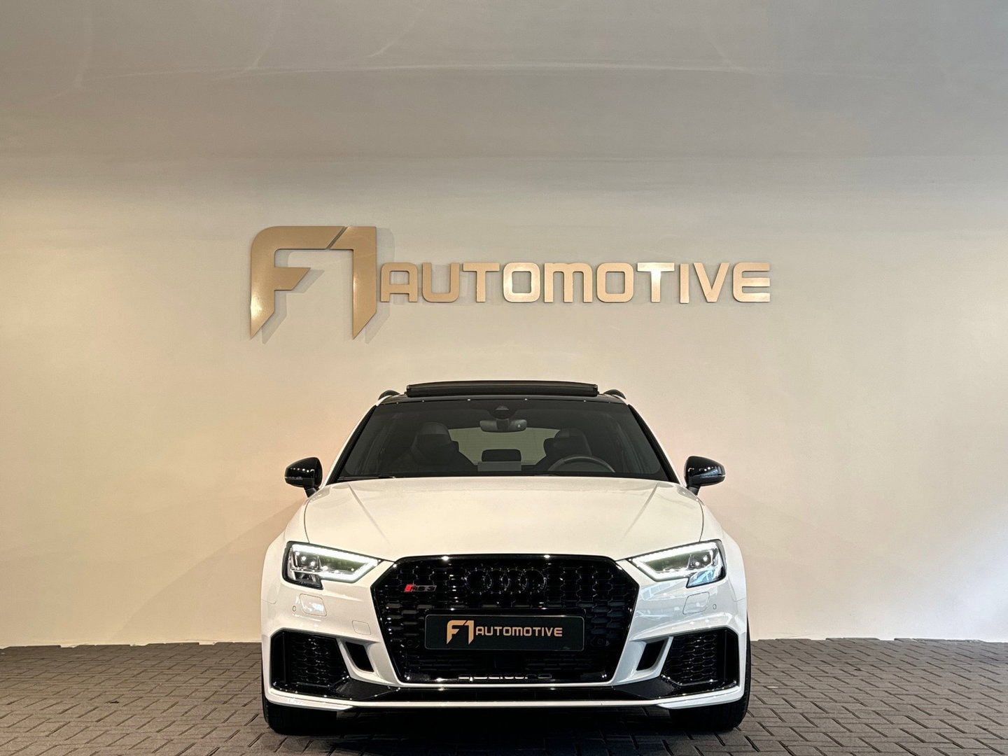 Audi RS3 Sportback 2.5 TFSI quattro Pano|Keyless|B&O|RS Seat|Camera