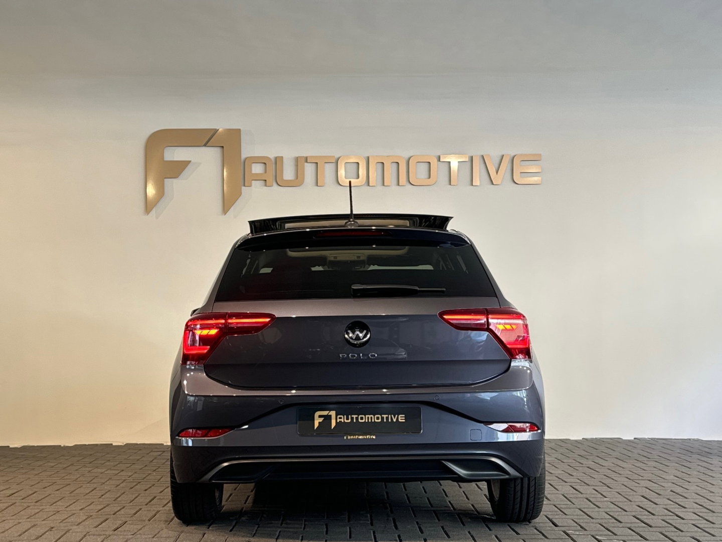 Volkswagen Polo 1.0 TSI Style Pano|IQ|Camera|CarPlay|Lane Assist