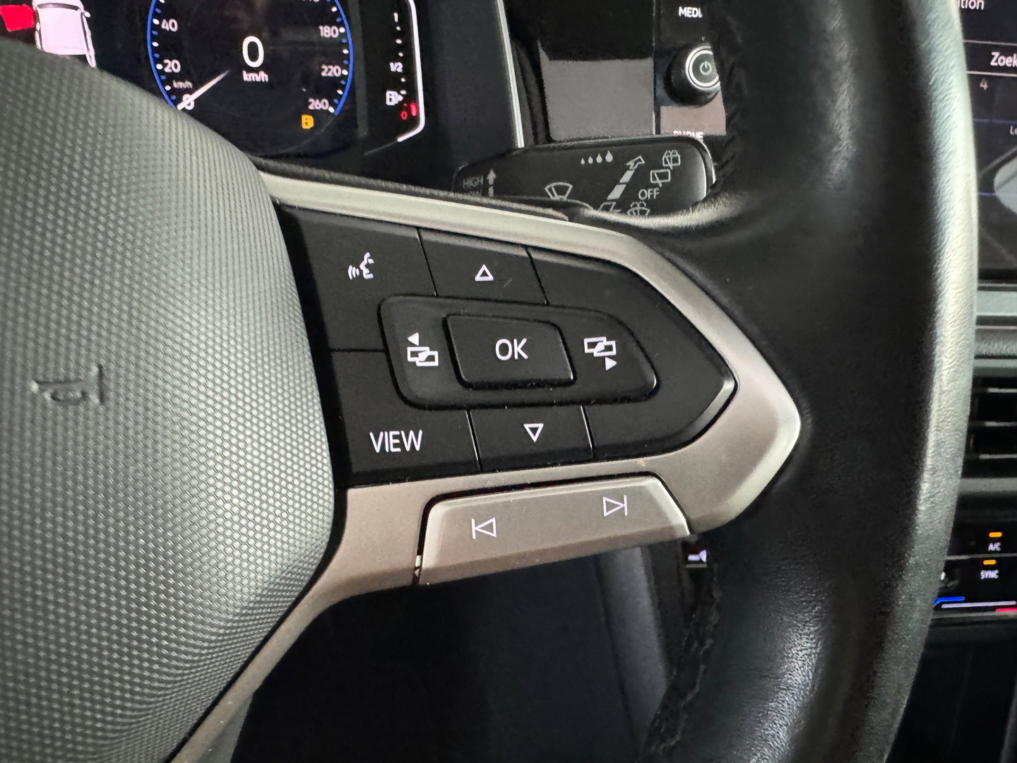 Volkswagen Polo 1.0 TSI Style Pano|IQ|Camera|CarPlay|Lane Assist