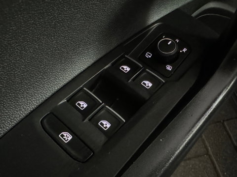 Volkswagen Polo 1.0 TSI Style Pano|IQ|Camera|CarPlay|Lane Assist