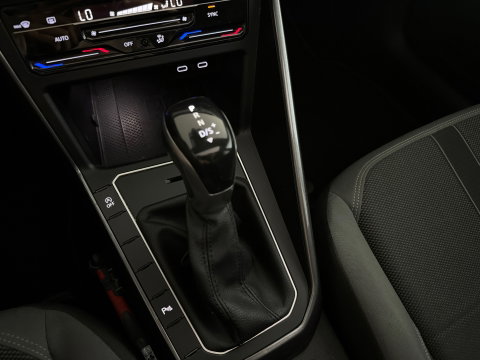 Volkswagen Polo 1.0 TSI Style Pano|IQ|Camera|CarPlay|Lane Assist