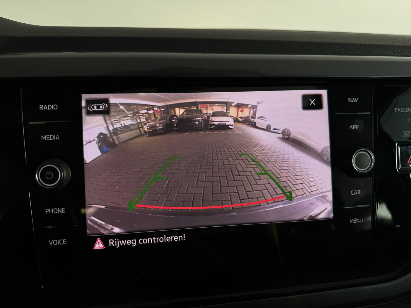 Volkswagen Polo 1.0 TSI Style Pano|IQ|Camera|CarPlay|Lane Assist
