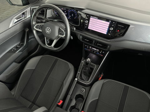 Volkswagen Polo 1.0 TSI Style Pano|IQ|Camera|CarPlay|Lane Assist