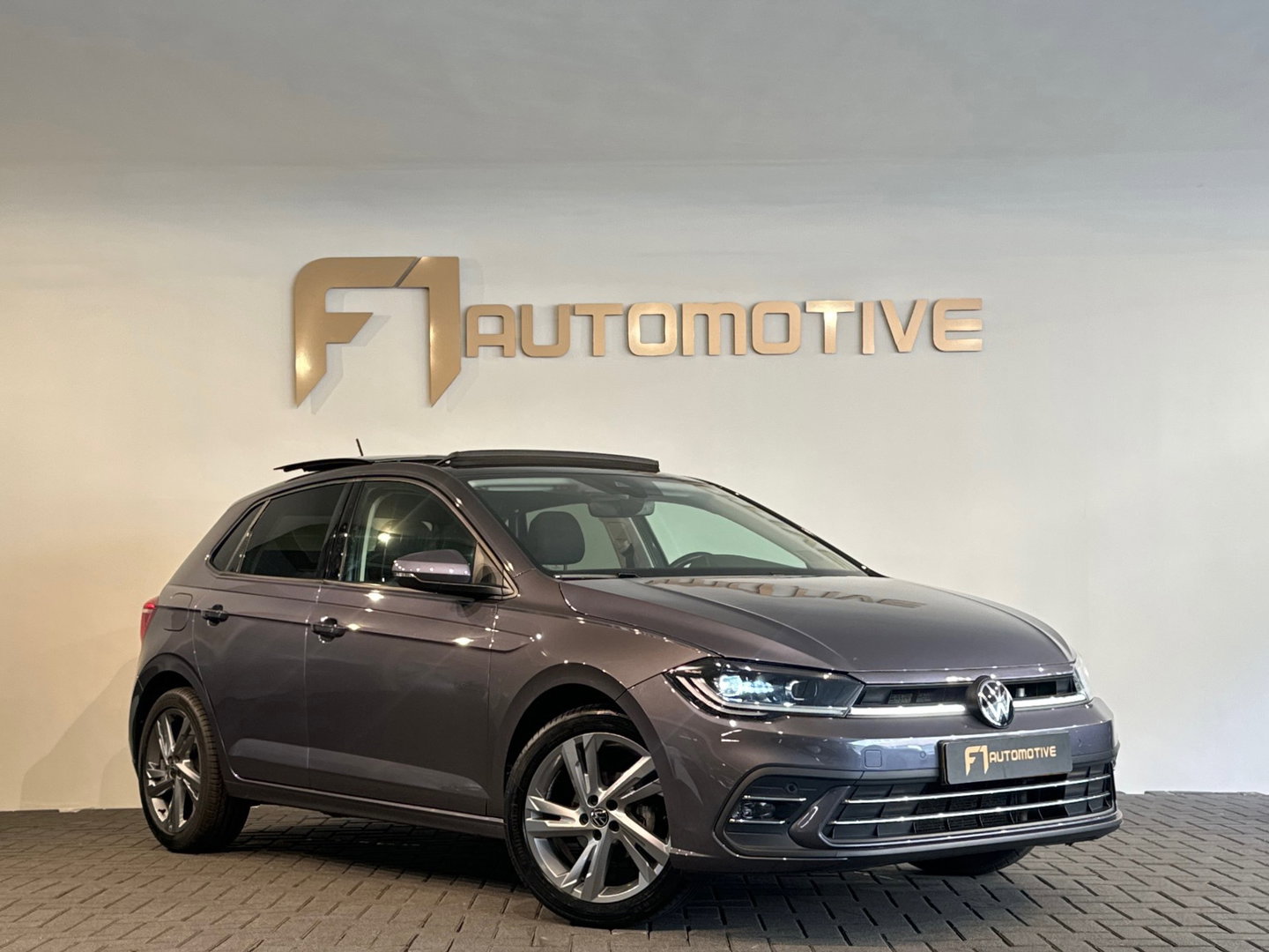 Volkswagen Polo 1.0 TSI Style Pano|IQ|Camera|CarPlay|Lane Assist