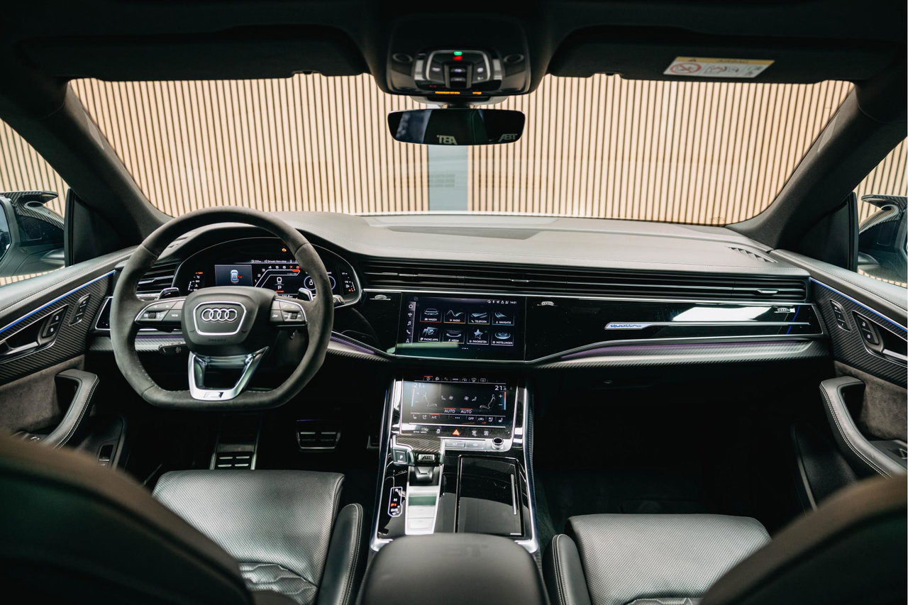 Audi RSQ8