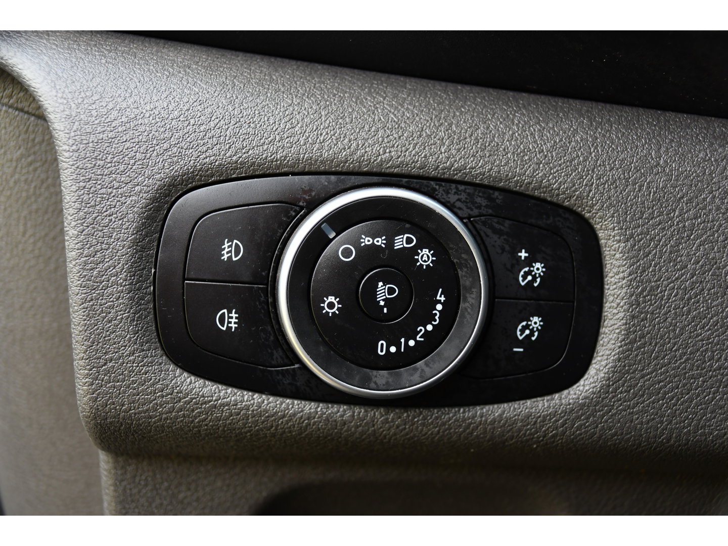 Ford Transit Custom 320 2.0 TDCI L1H1 Active PB Edition Adaptieve Cruise, Camera, Caprlay, Stoelverwarming, Leder, 170pk, LED, Automaat, BLIS, Uniek!