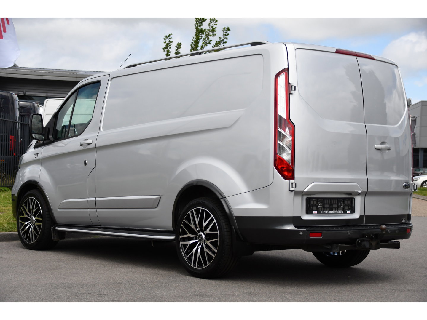 Ford Transit Custom 320 2.0 TDCI L1H1 Active PB Edition Adaptieve Cruise, Camera, Caprlay, Stoelverwarming, Leder, 170pk, LED, Automaat, BLIS, Uniek!