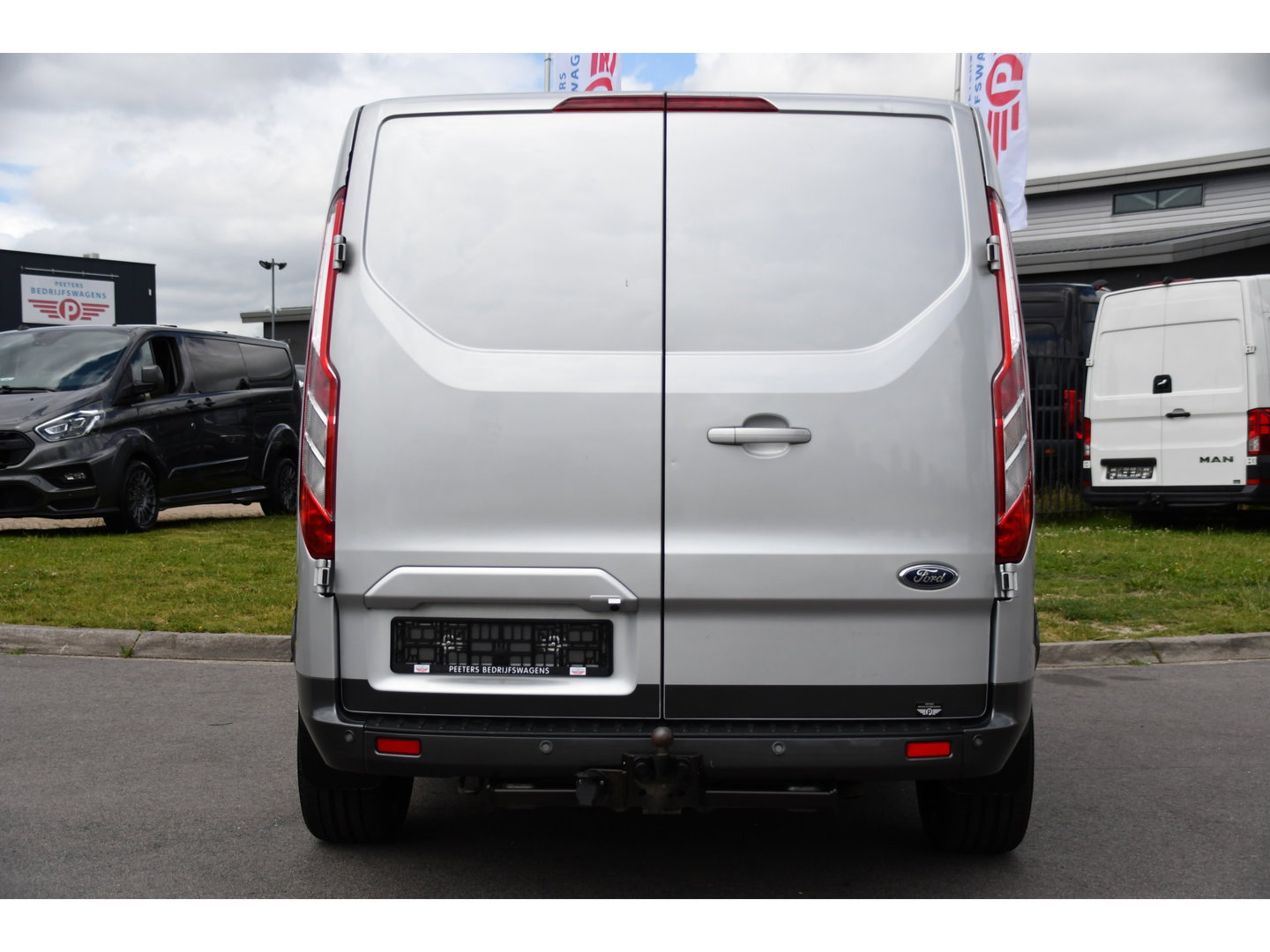 Ford Transit Custom 320 2.0 TDCI L1H1 Active PB Edition Adaptieve Cruise, Camera, Caprlay, Stoelverwarming, Leder, 170pk, LED, Automaat, BLIS, Uniek!