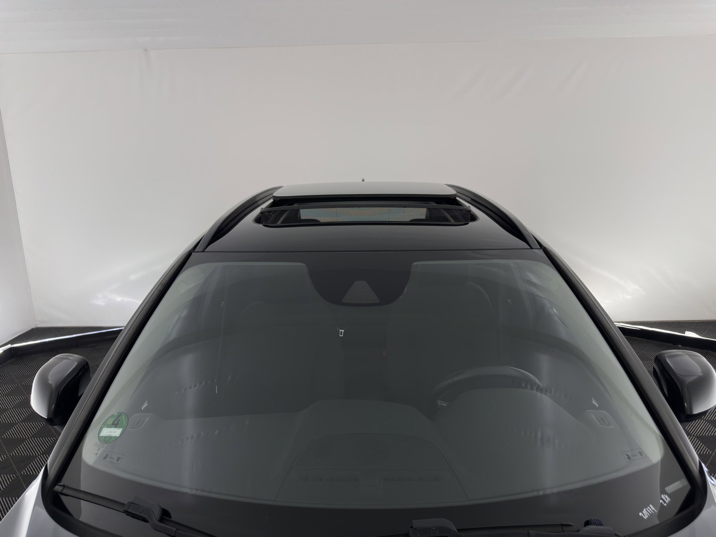 Volvo XC40 1.5 T4 Recharge R-Design Expression (Plug-in) (INCL-BTW)  Aut. *PANO | DIGI-COCKPIT | HARMAN/KARDON | BLINDSPOT | KEYLESS | DAB | SPORTSEATS | FULL-LED | NAVI-FULLMAP | CAMERA | ECC | TOWBAR | 18'' ALU*