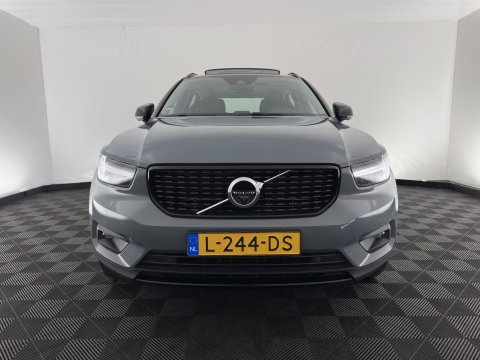 Volvo XC40 1.5 T4 Recharge R-Design Expression (Plug-in) (INCL-BTW)  Aut. *PANO | DIGI-COCKPIT | HARMAN/KARDON | BLINDSPOT | KEYLESS | DAB | SPORTSEATS | FULL-LED | NAVI-FULLMAP | CAMERA | ECC | TOWBAR | 18'' ALU*